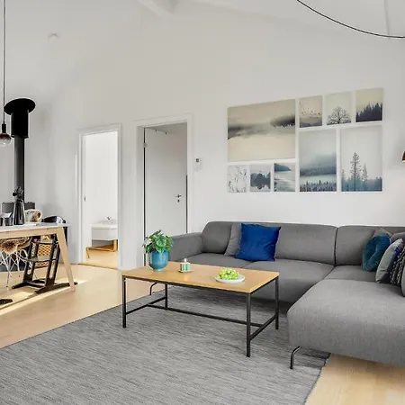 Amazing In With 3 Bedrooms And Wifi Feriehus *