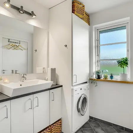Amazing In With 3 Bedrooms And Wifi Feriehus *