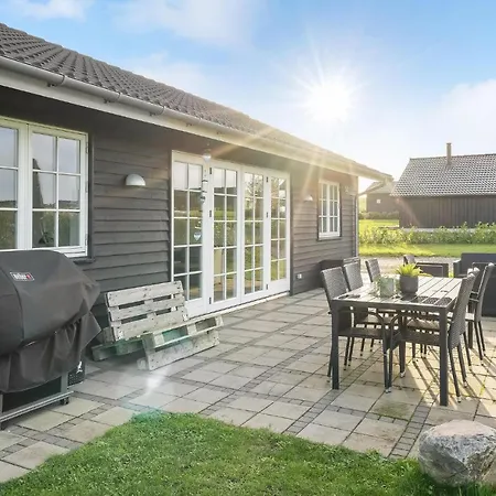 Feriehus Amazing In With 3 Bedrooms And Wifi