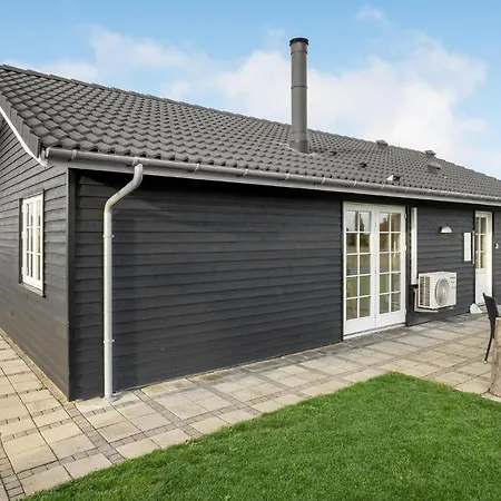 Feriehus Amazing In With 3 Bedrooms And Wifi