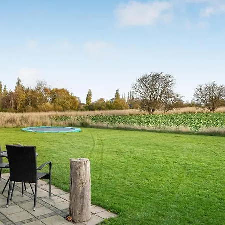 Amazing In With 3 Bedrooms And Wifi Feriehus *